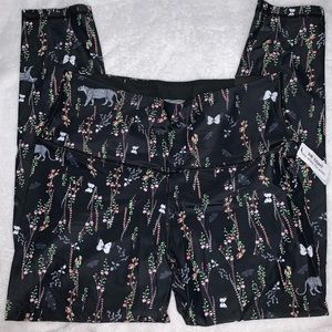 Victoria’s Secret Sport Capri leggings